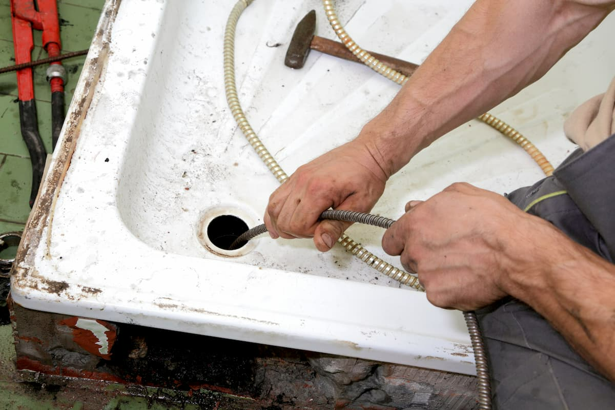 Cooksville unclogging drains services